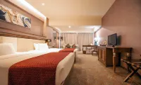 Unikue Hotel (Chengdu Jinli Wuhou Temple) Hotels near Qili Commercial Street
