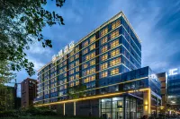 喆啡飯店(成都雙流機場海濱城萬達店) 海濱城浩海立方海洋公園附近的飯店