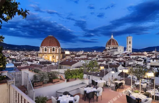 巴利奧尼大酒店