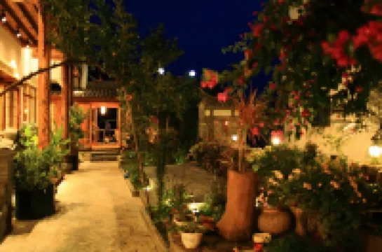 Liaoliaozu Waterfront Inn