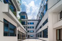 Rezen Select ZIC Hotels near Xiang Mountain Temple