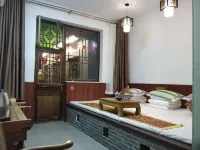 Pingyao Wuxiang·Small House B&B (County Yamen Branch)
