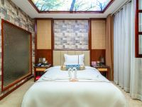安顺和印象温泉酒店 - 东南亚时尚大床房