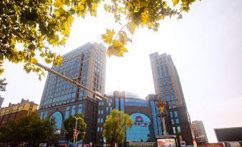 Yafeng Hotel (Xinyang Libao Square Wanxiangcheng Branch)