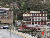 White Jade Beau Hotel Hotel a Baiyü