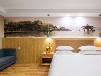 瑞曼汀酒店(杭州西湖店) - 行政景观大床房
