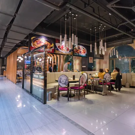 Urumqi Junhe Box Hotel (West Daqiao Hongshan Park Branch)