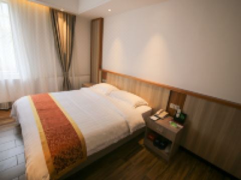 湛江海滨宾馆 - 园景大床房