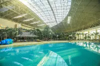 Fisher island Seaview Hot Spring Resort - Pools