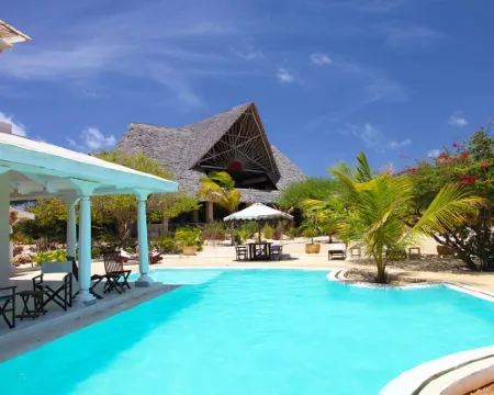 The Majlis Resort Hotels in Shela