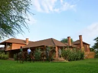 Kili Villa Kilimanjaro Luxury Retreat Hotels in Arumeru