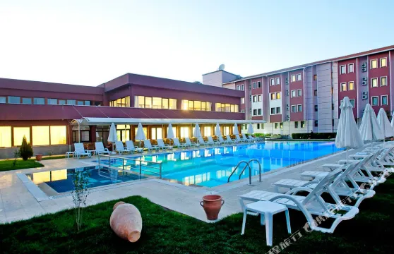 水晶凱馬克利水療酒店