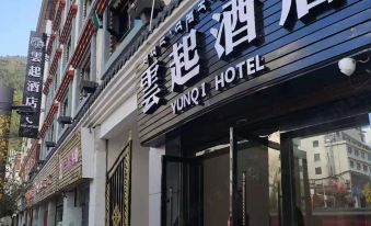 Yunqi Hotel