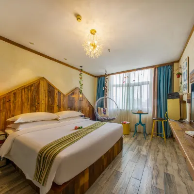 Shuiyue Qinghua Hotel Hoteles cerca de Deqing Sports Center (North to Minle Unit)
