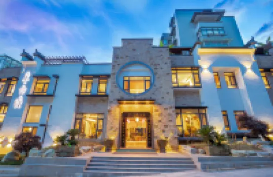 半畝塘民宿（黃山景區南大門店）