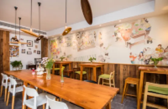 Floral Yuelaixi Chinese Inn (Suzhou Shiquan Street Sanyuanfang Subway Station)