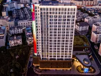 Lvbao Yinhe Hotel Hotels in Mengzi