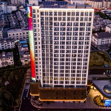 Lvbao Yinhe Hotel