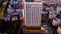 Lvbao Yinhe Hotel Hotels in Mengzi