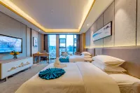 Lvbao Yinhe Hotel Hotels in Mengzi