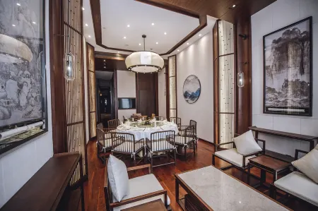 Jinling International Hotel TaiXing CHINA Отели рядом с достопримечательностью «Liuwei Port»