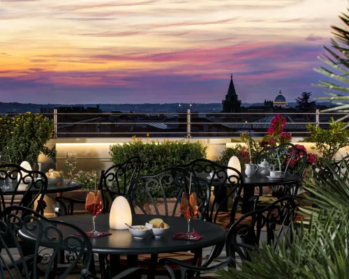 Marcella Royal Hotel - Rooftop Garden Hotels near San Silvestro in Capite