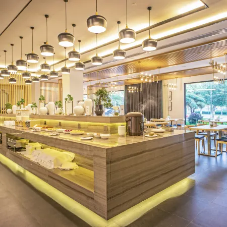 Yuexinyuan Hot Spring Resort Hotel