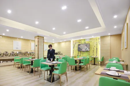 Vienna 3 Best Hotel (Quanjiao High-Speed Railway Station Government Service Center)