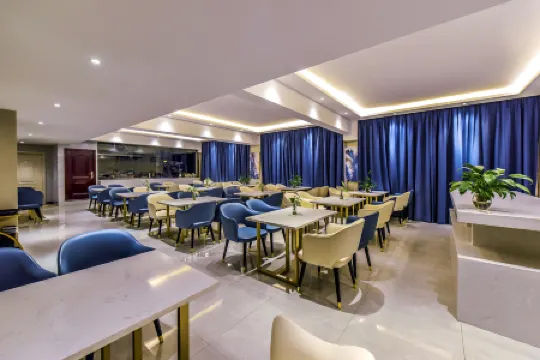 Borrman Hotel (Chongqing Qijiang Wanda Plaza store) Отели рядом с достопримечательностью «Qijiang Museum»