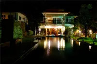 Amy's Chiangmai Villa with Swimming Pool