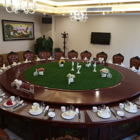 Luming Hotel