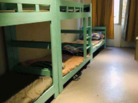 上海夜宿晓行青年旅舍 - 六人间(床位)(公共卫浴)