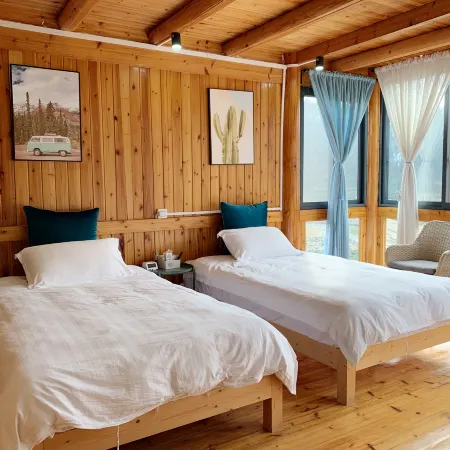 Elf Riverside Guesthouse