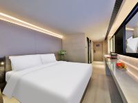 桔子水晶北京南站酒店 - 极简风豪华大床房