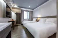 Meiyou Hotel (Shanghai Caobao Road) Hotels near Shanghai Institute of Technology (Guilin Road)