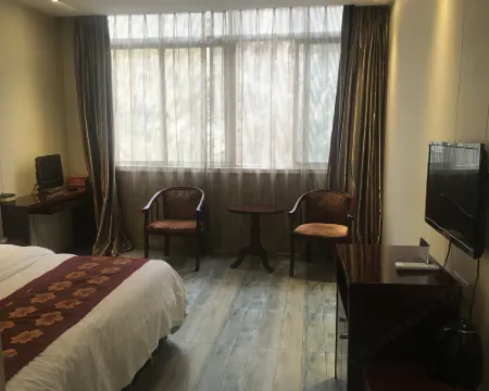 晴隆重慶ホテル 晴隆のホテル