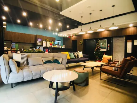 Comfort Hotel (Beijing South Railway Station Tiantan South Gate) Отели рядом с достопримечательностью «Longtanhu Gymnasium»