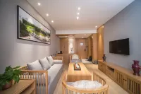 Nanhu Hotel (Xinyang Normal University Nanwan Lake) Hotel in zona Xinyang Normal University