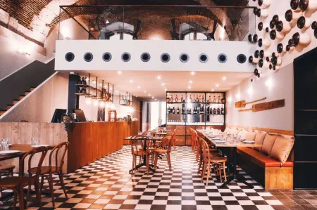 蒙特貝羅里斯本市中心公寓酒店