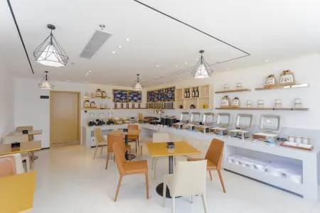 Nanjiang Express Hotel (Sihui Nanjiang Industrial Park) Отели в г. Сыхуэй