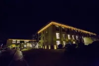 Qingdao Yihai Garden Hotel (Jimo Hot Spring Branch) Hotels in Hot Spring/Blue Silicon Valley Business Circle