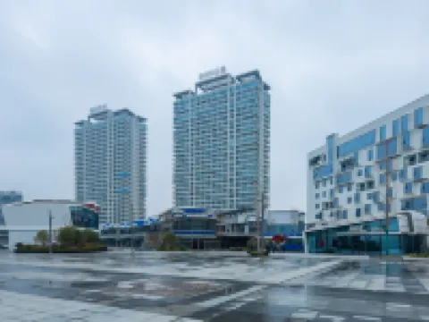 Dangtu HOMEFUNPARK • SOULMATE Lakeside Balcony Media Hotel (High-speed Rail East Station Branch） Hoteles en Condado de Dangtu