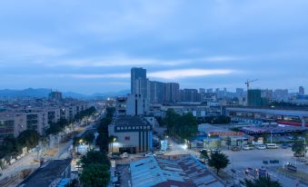 Mayday Business Hotel (Zhuhai Sam Impression City)