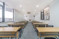 Yunzhi Hotel