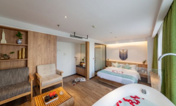 Allston Hotel (Xiamen Railway Station MixC Mall)