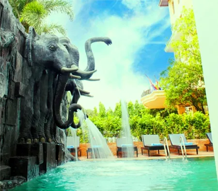Royal Crown Hotel & Spa