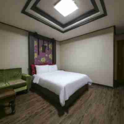 モーテル ナイン Rooms