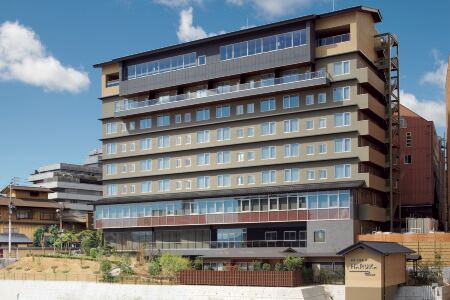 Hotel Kowakuen Haruka Отели рядом с достопримечательностью «Bocchan Wind up Clock»