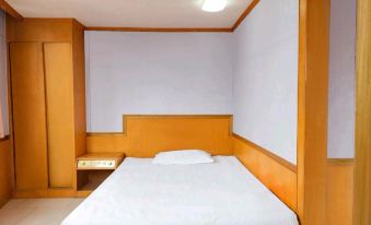 Wenxian Modern Hotel