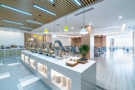 Fude International Hotel Отели рядом с достопримечательностью «Qingyuan Museum»